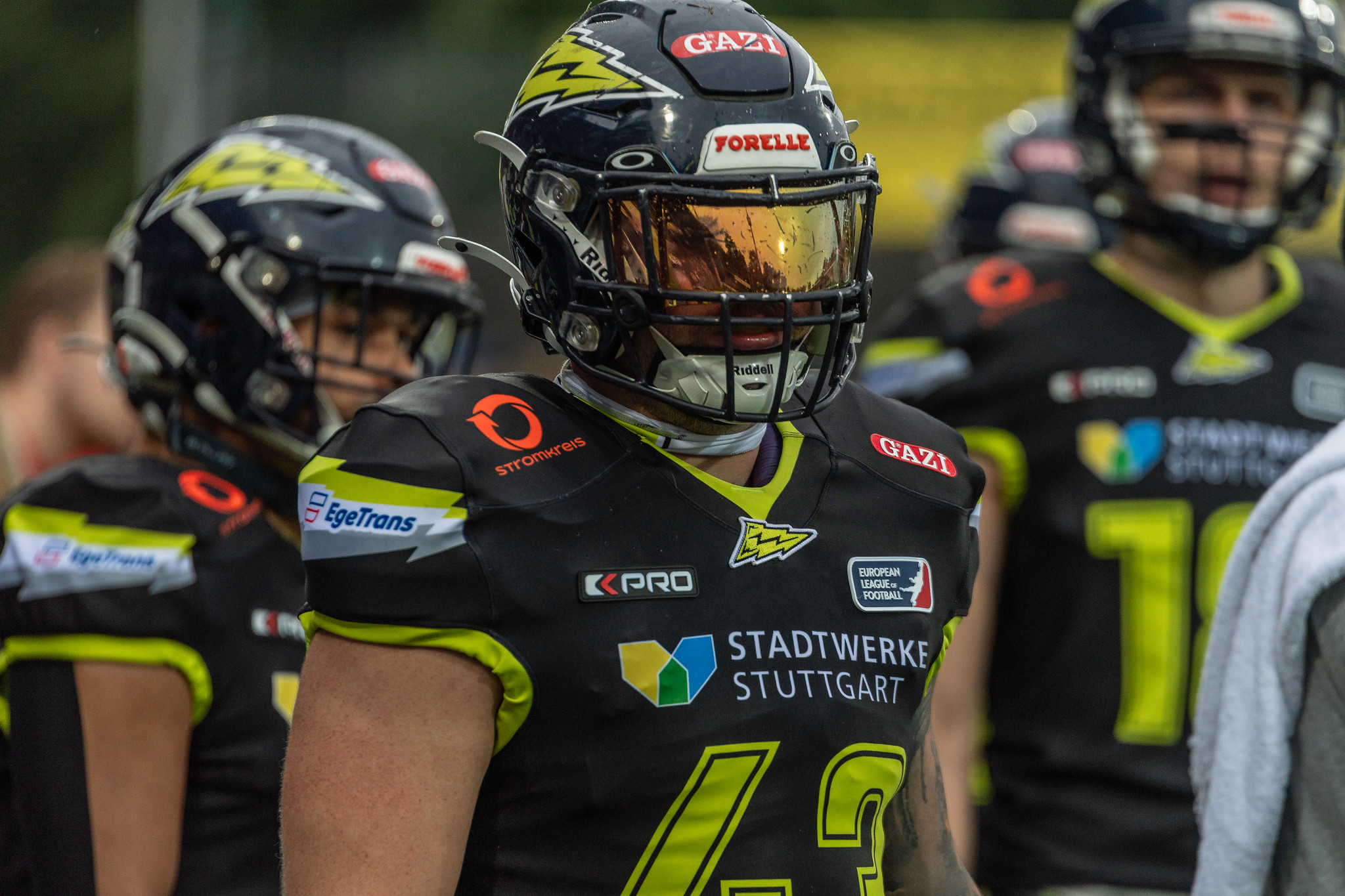 Surge rüstet für 2025 mit Stars auf