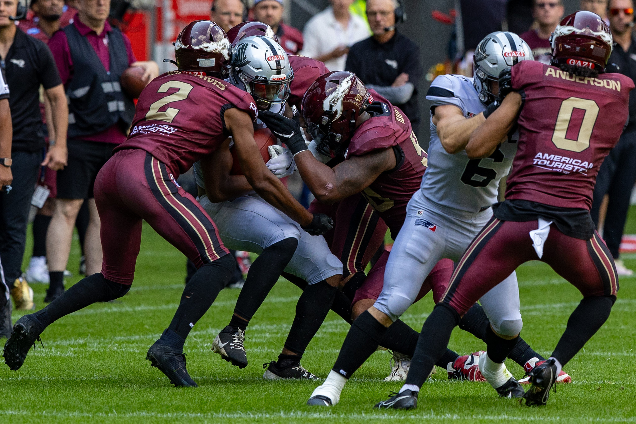 Nach Clark: UWE Bullets schnappen sich zwei Rhein-Fire-Stars!