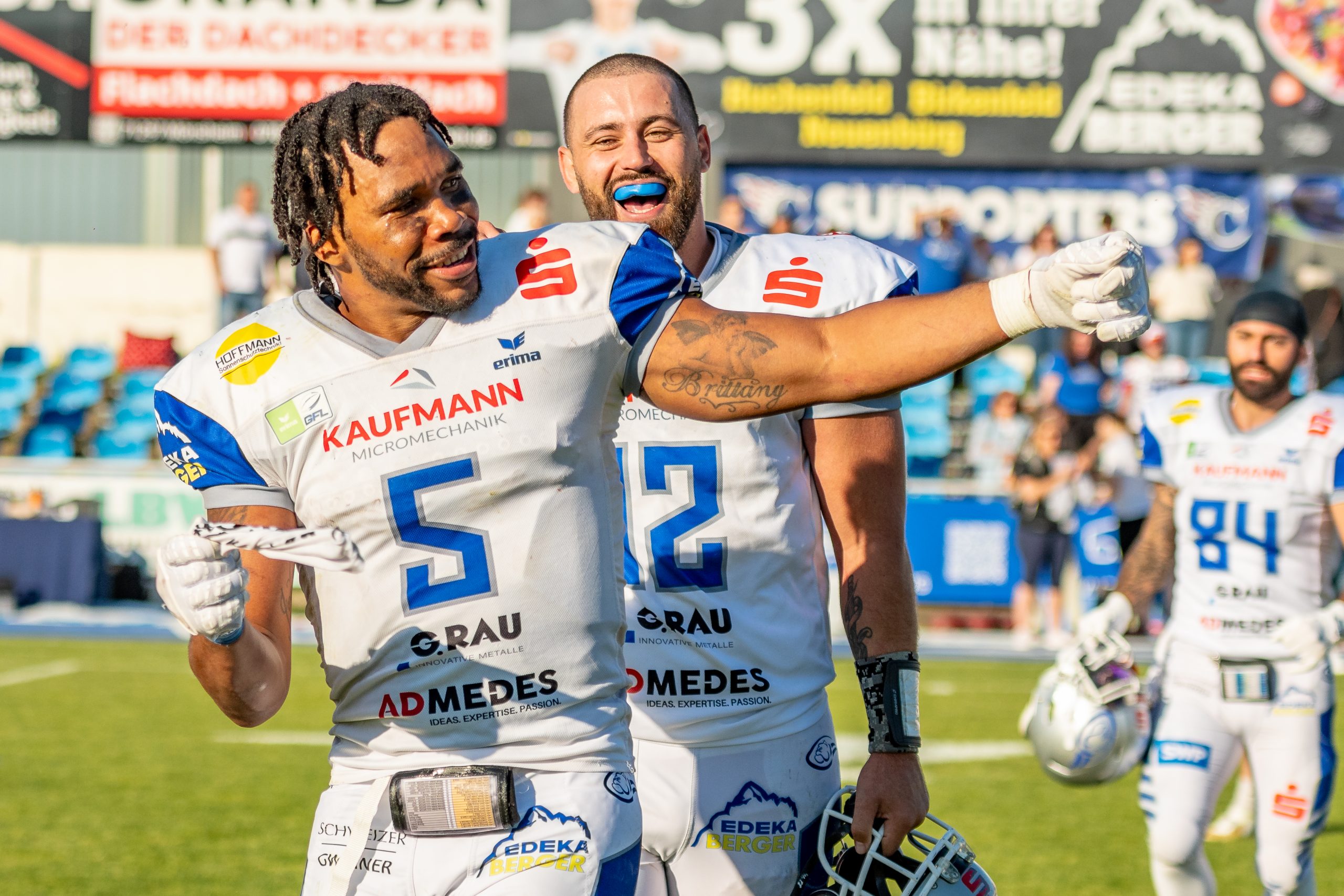 Linebacker Jeremy Conley bleibt ein Wilddog – Andrade #0 geht